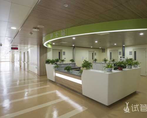 湖南试管助孕：湘雅医院费用、借卵代怀及冷冻胚胎生育选择全解析