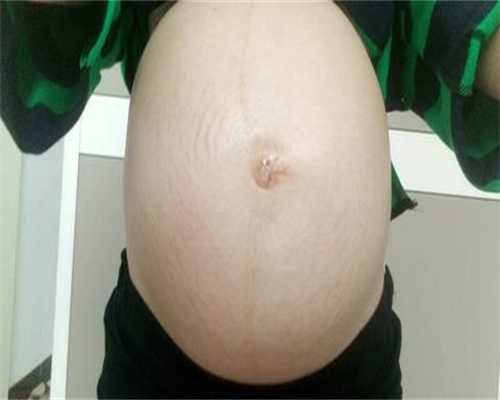 武汉代怀男孩,在孕妇七个月的胎儿死亡中，医生